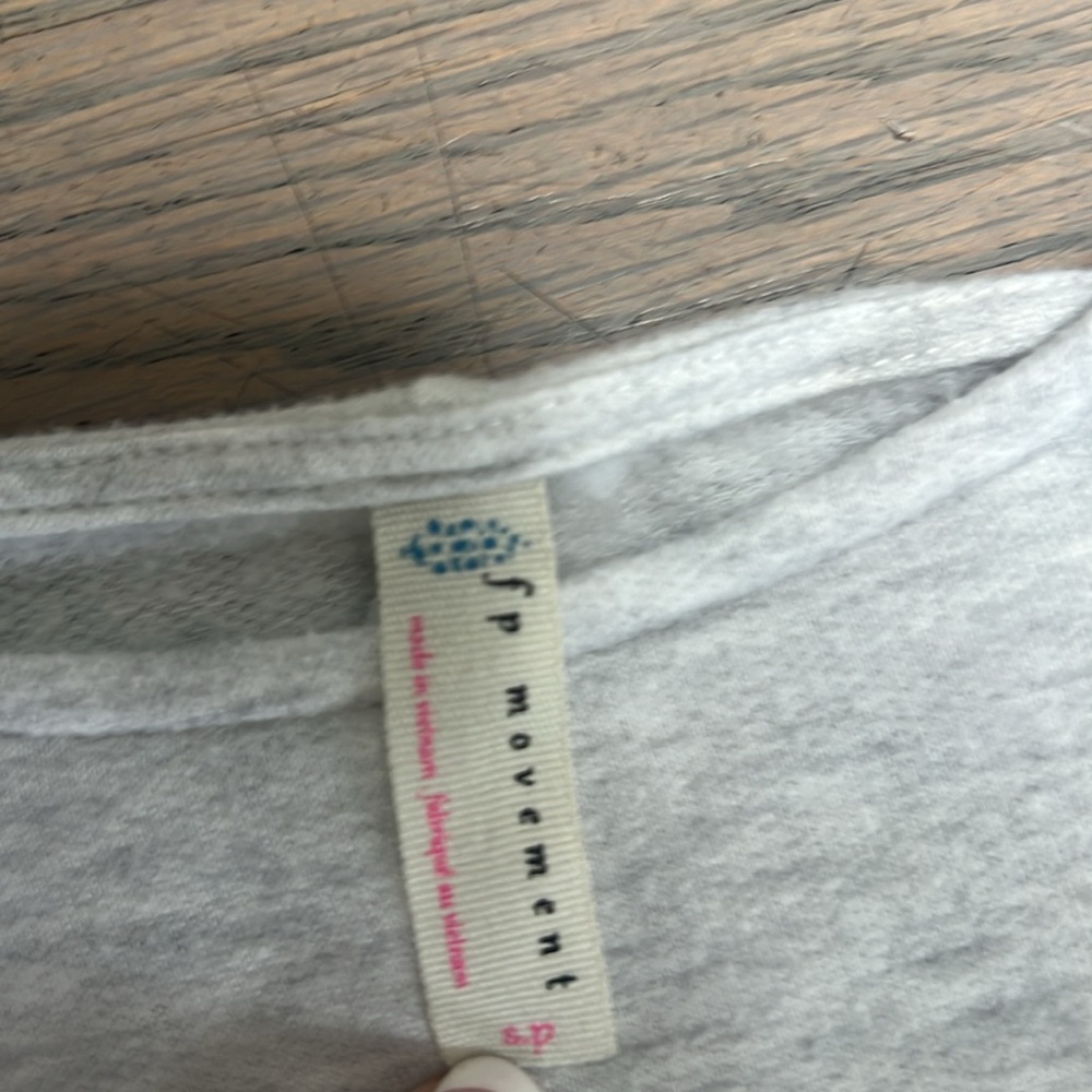 Free People Good to Go Sweatshirt Light Heather Grey Cinch Back Size SP - Picture 3 of 4